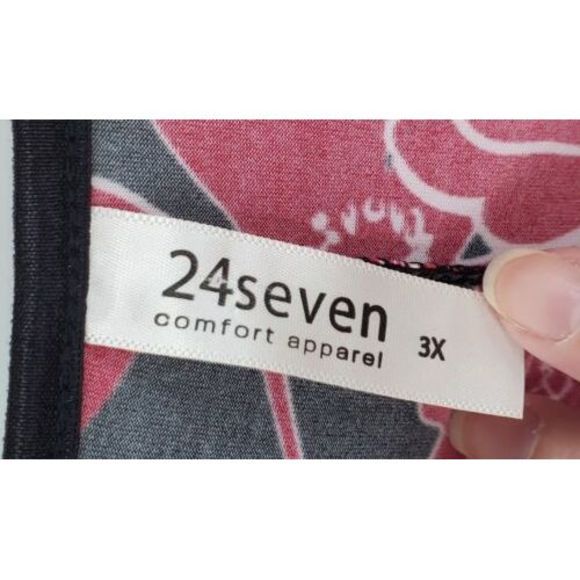 24Seven Comfort Apparel Floral Long Sleeve Babydoll Tunic Top Black Red Size 3X - Picture 3 of 3